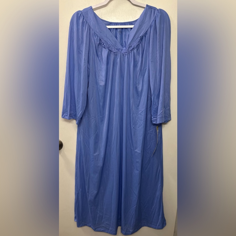 Exquisite Form Sleepwear bundle sz Med - Picture 4 of 7